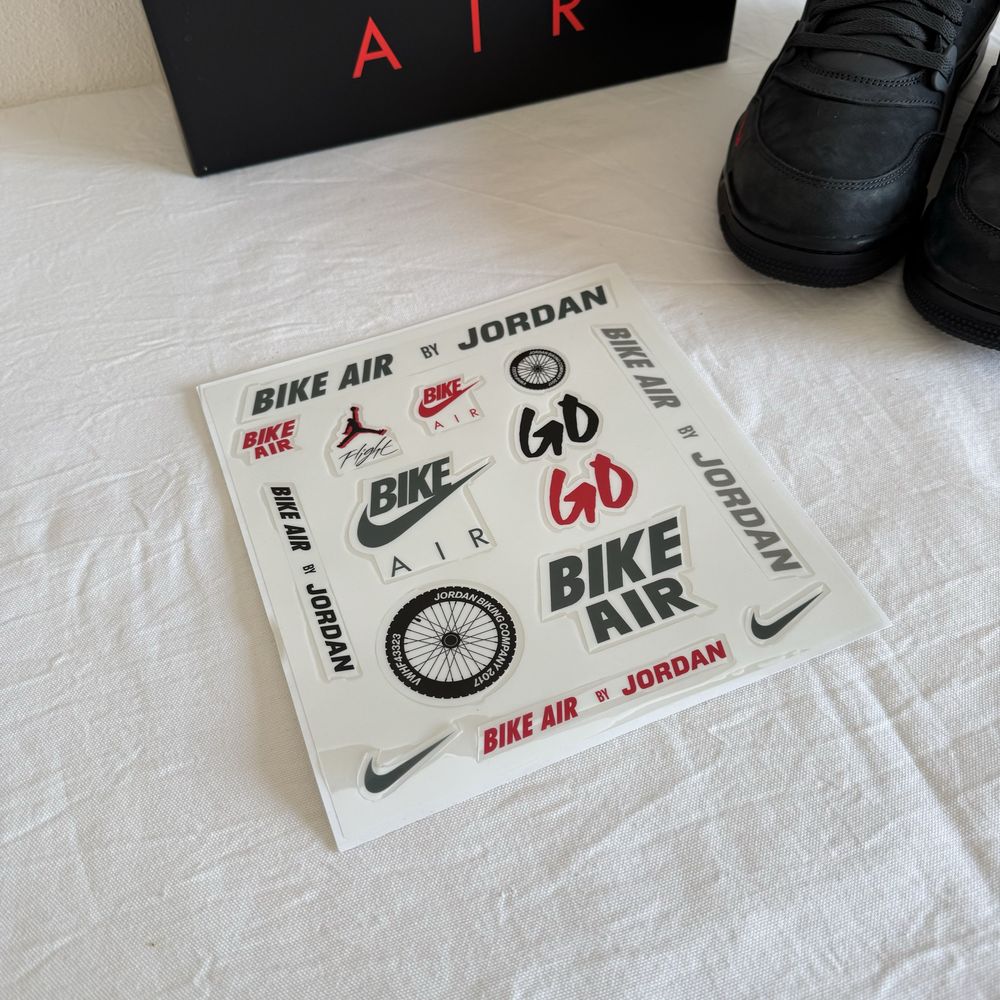 Air Jordan 4 RM x Nigel Sylvester "Driveway Grey" - Tamanhos 42 / 43