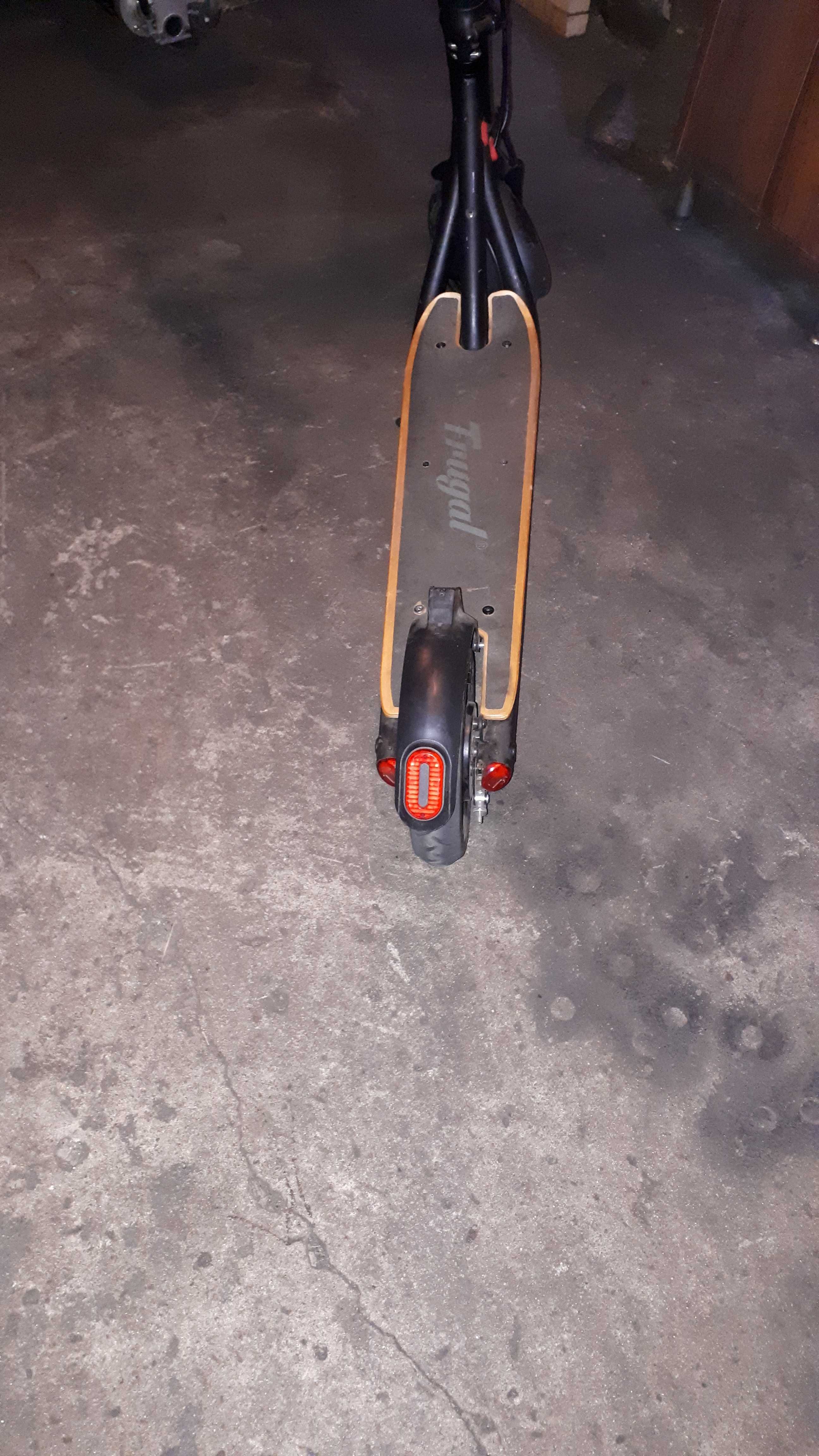 Hulajnoga elektryczna  Frugal Impulse