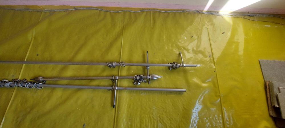 Karnisz z żabkami 4,70