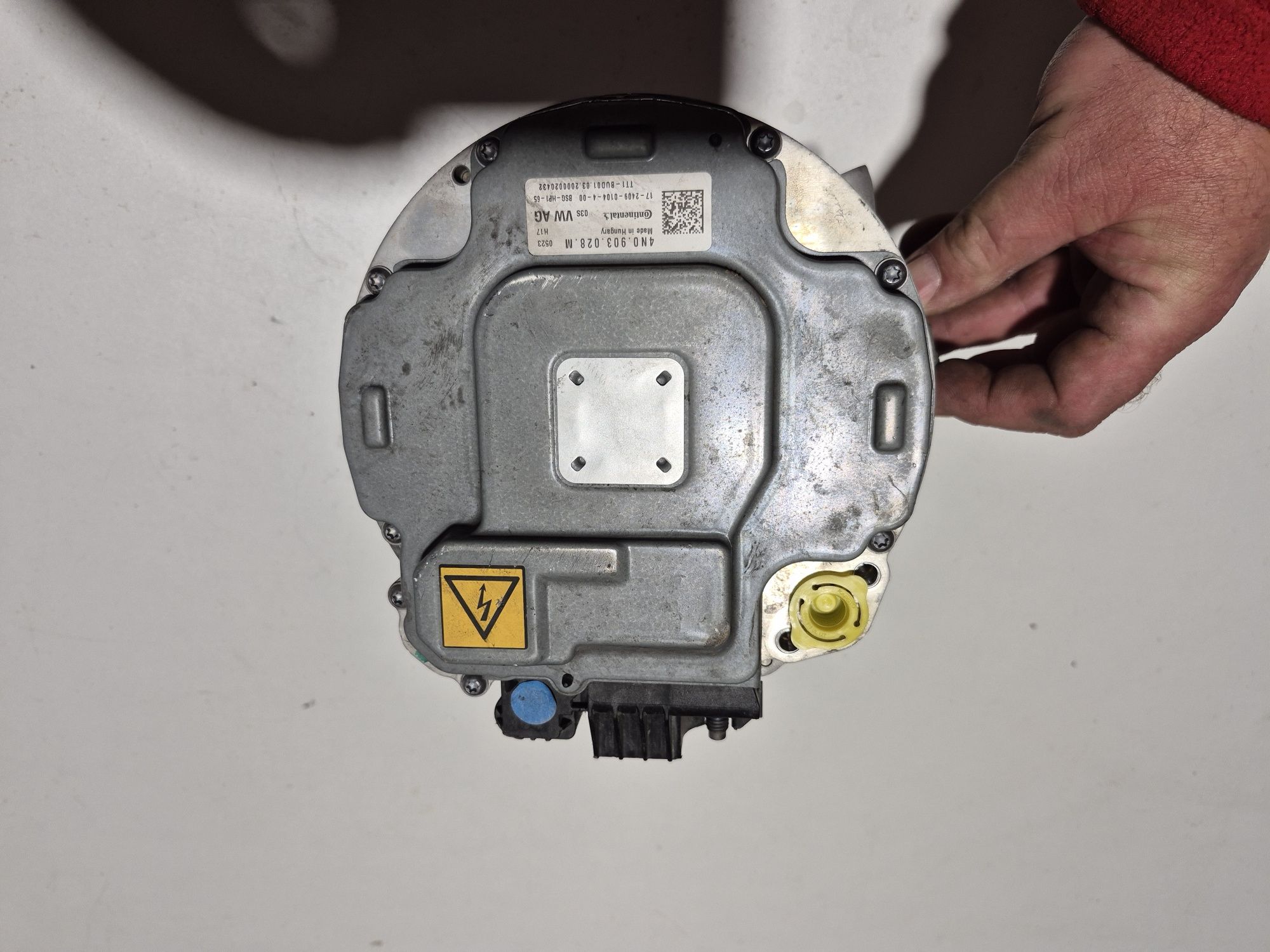 Alternator rozrusznik AUDI AG. 4N0.903.028M.