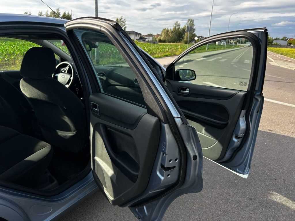Ford focus MK2 2005 1.6 benzyna