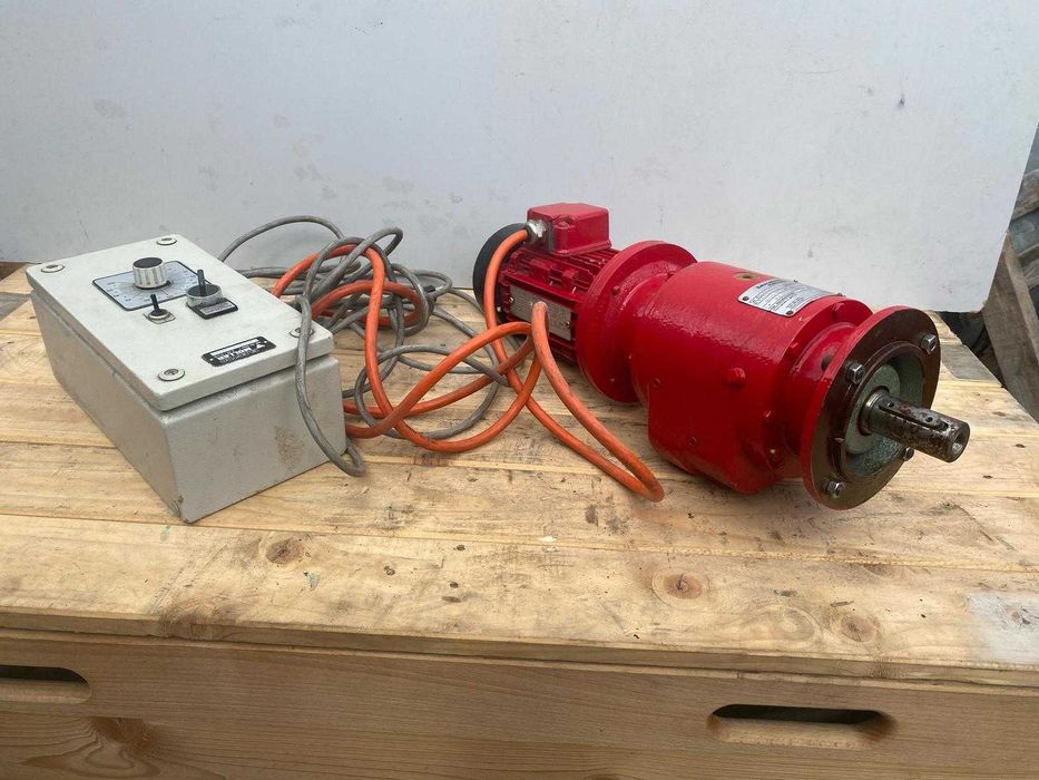 silnik z regulatorem obrotów