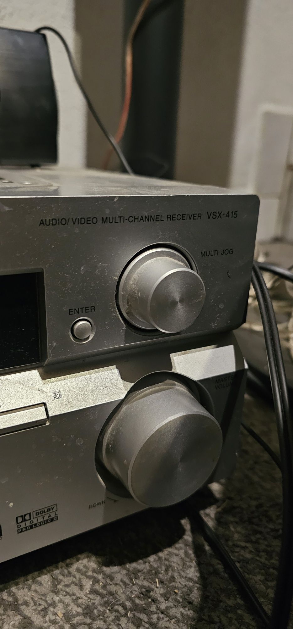 Kino domowe 5.1 z subwooferm