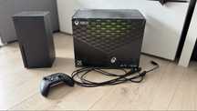 Xbox series x 1 tb, pad, 2 gry ( cyberpunk, elden ring)