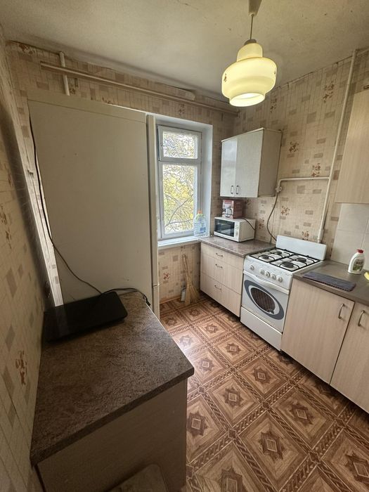 Оренда 2-х. к. кв. район Податкової.