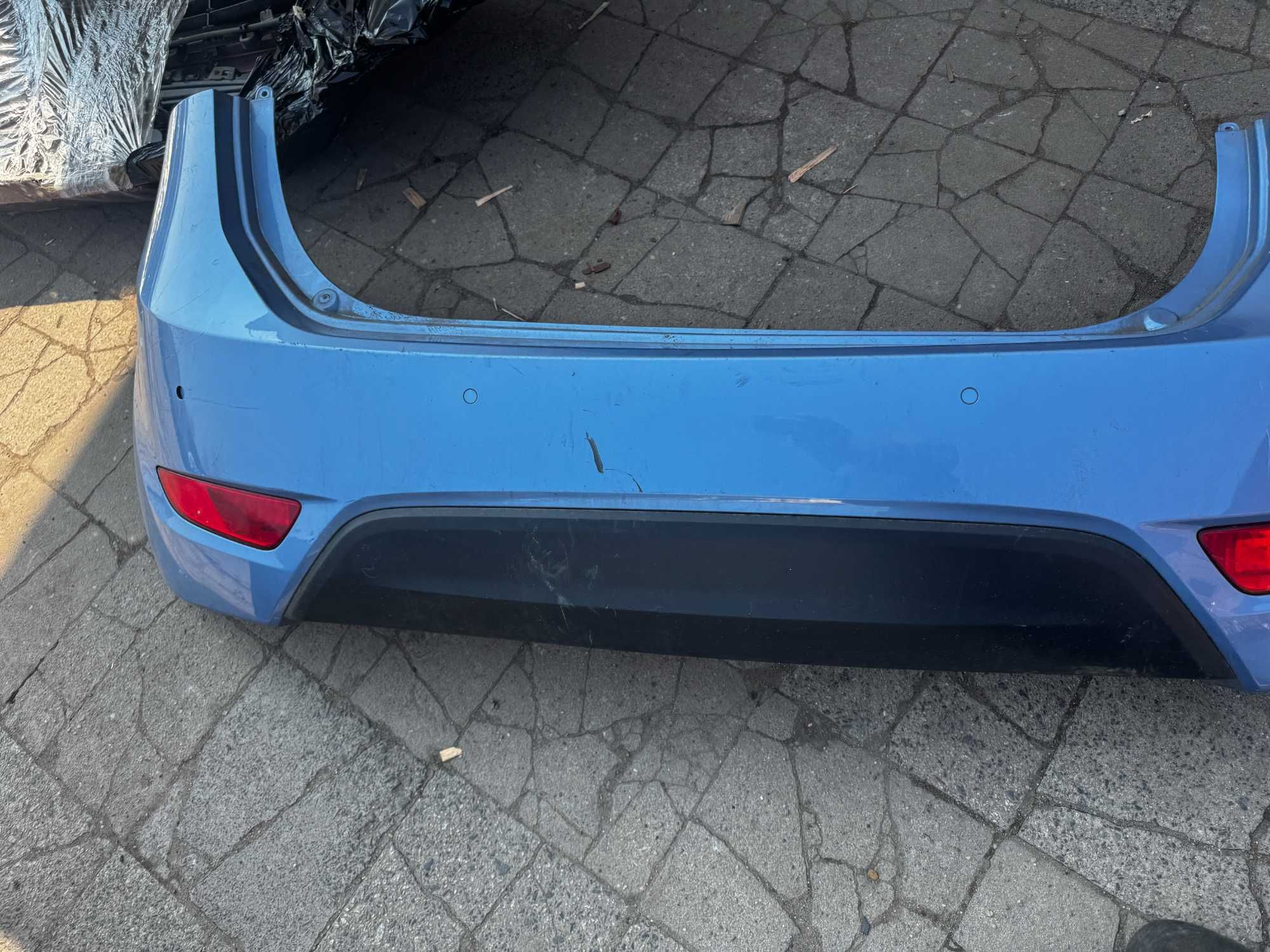 Zderzak tył i20 kompletny
