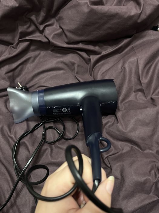 Продам фен Филипс