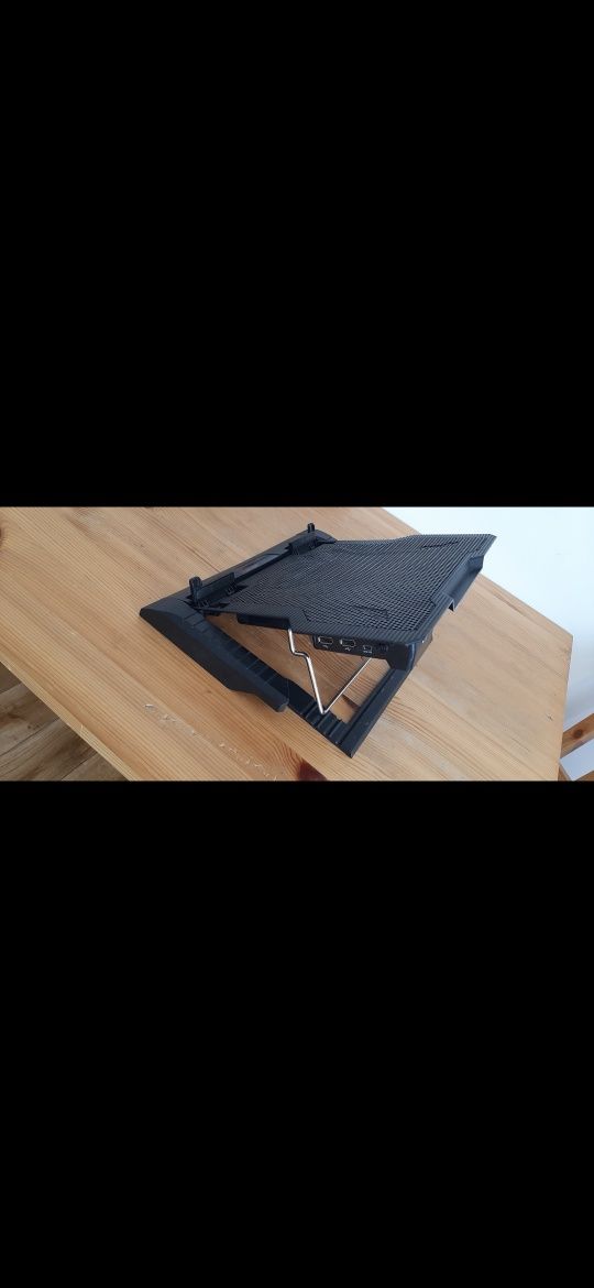 Podstawka wentylacyjna pod laptop