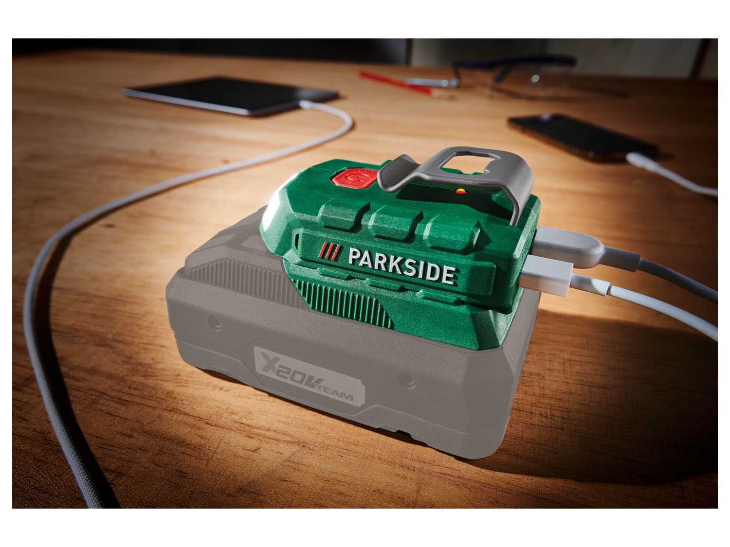 Адаптер PARKSIDE PAA 20-Li B2 / повербанк, ліхтар, 2 USB, зарядка
