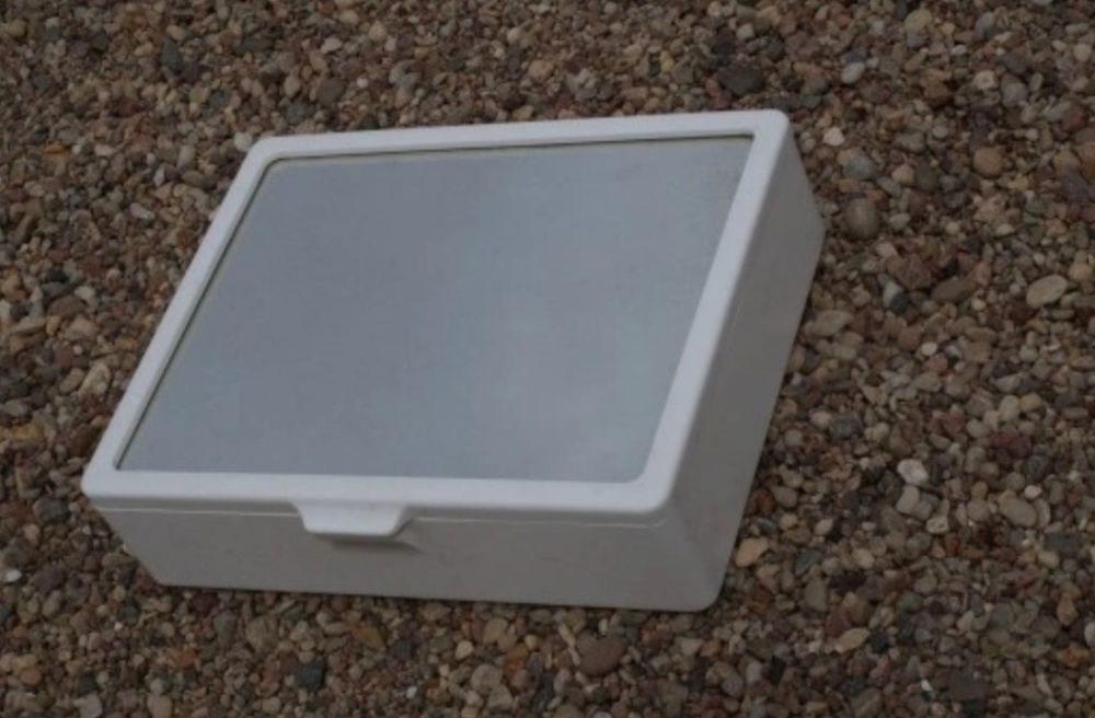 Szafka bakalitowa apteczna