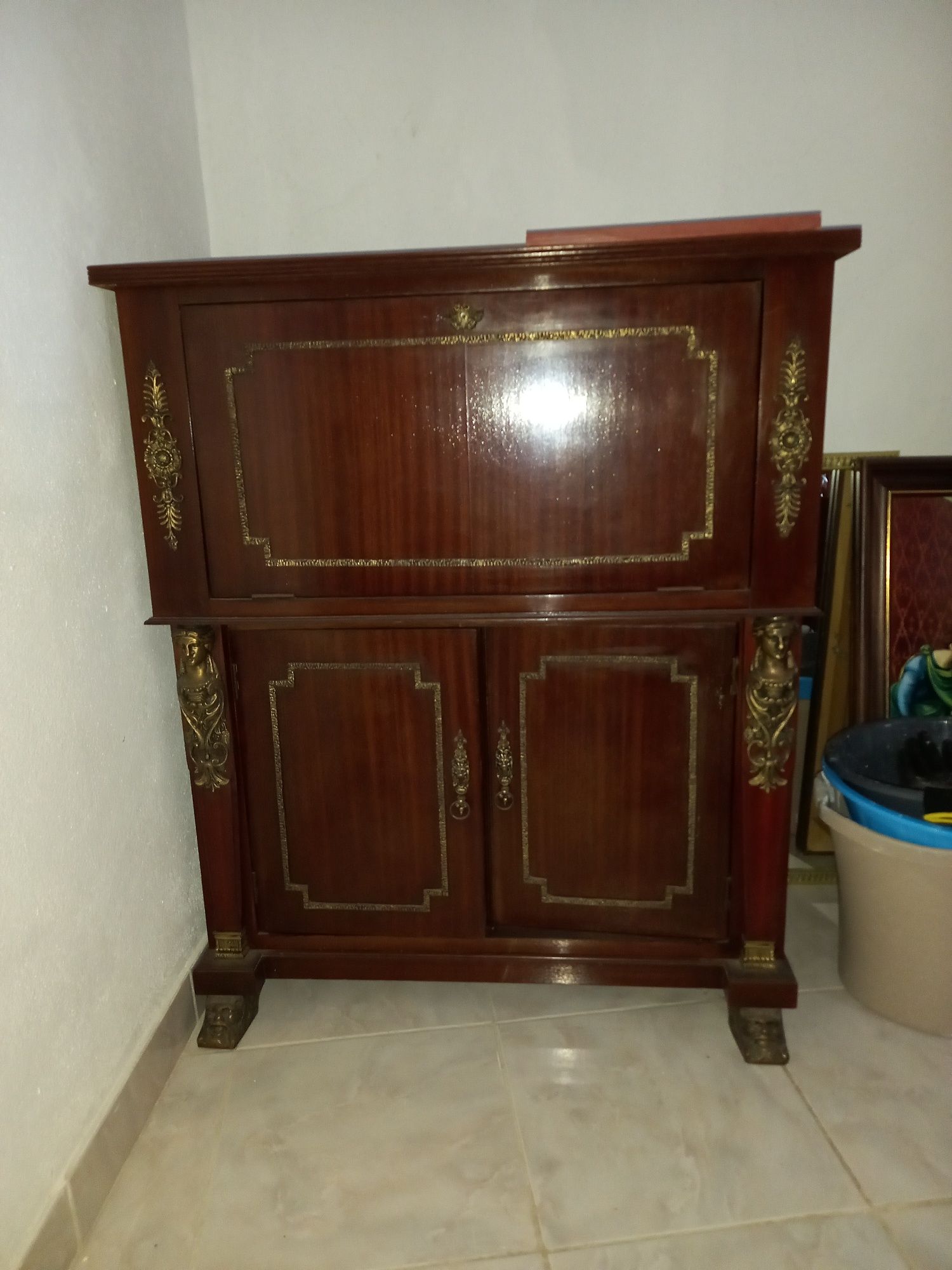 Vendo Móvel antigo