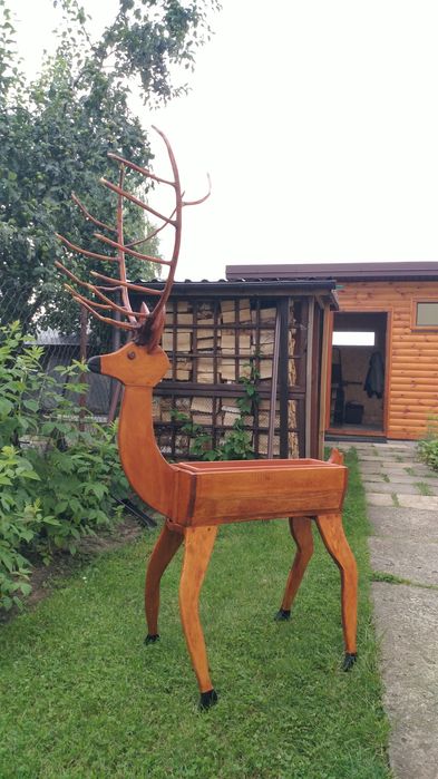 Kwietnik drewniany jeleń sarna ogrodowa