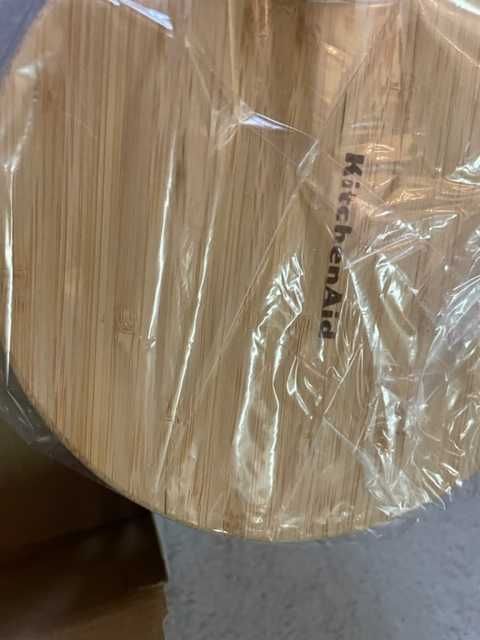 Taça com tampa madeira KitchenAid  NOVA