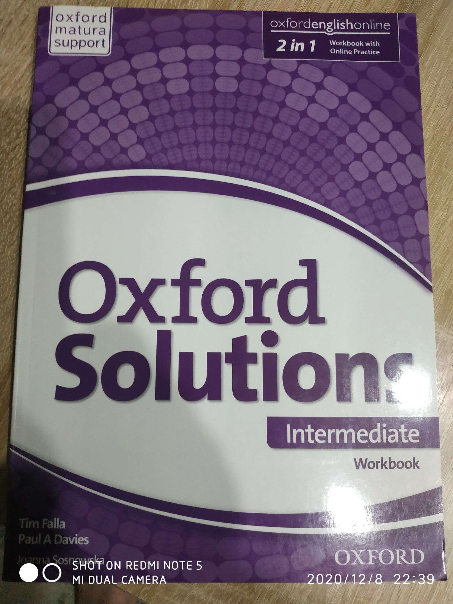 oxford solutions  intermediate podr. + ćw