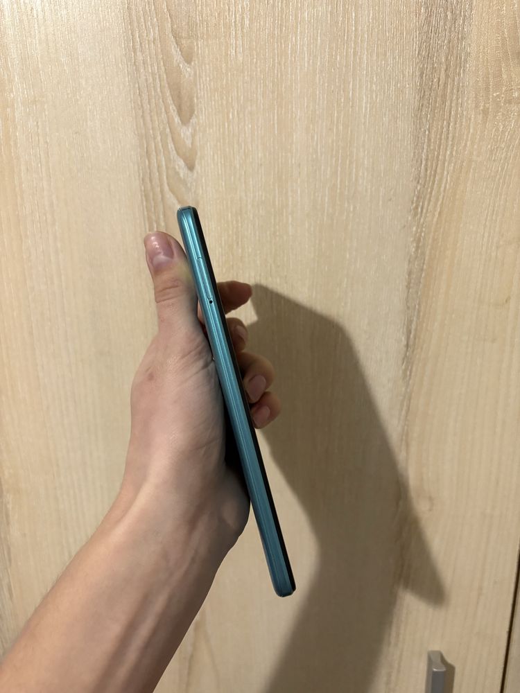 Телефон Tecno SPARK 8C