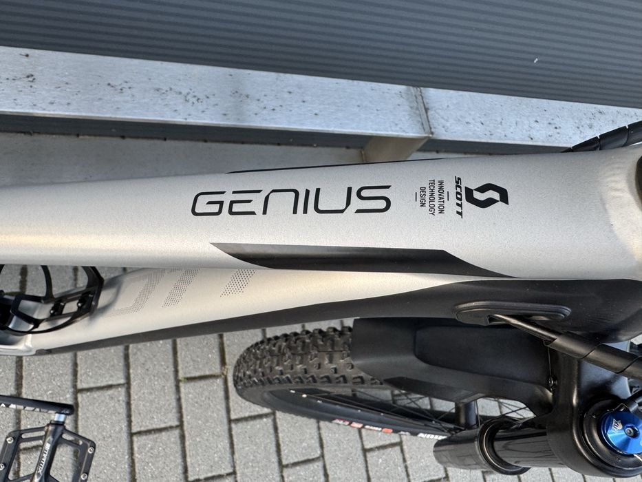 SCOTT GENIUS 940 29 M rower full enduro trail canyon propain yt trek