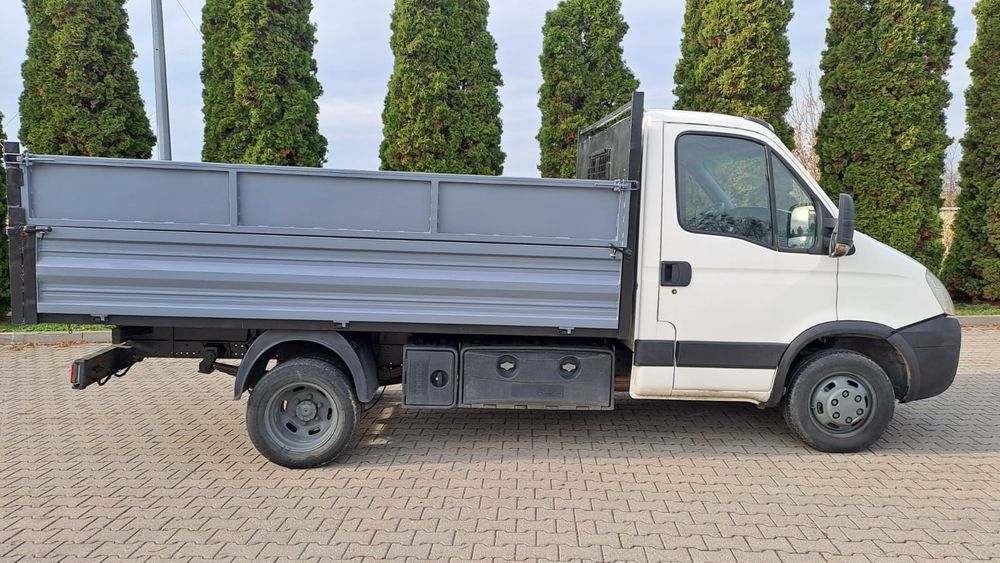 Sprzedam Iveco 35C12  Wywrotka do 3.5T  na kat B.