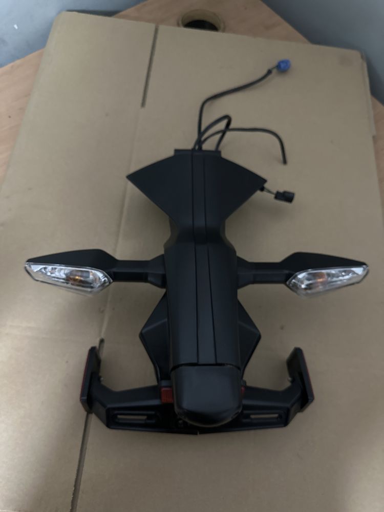 Mocowanie tablicy  kierunkowskazy KAWASAKI EX 650 NINJA Z650