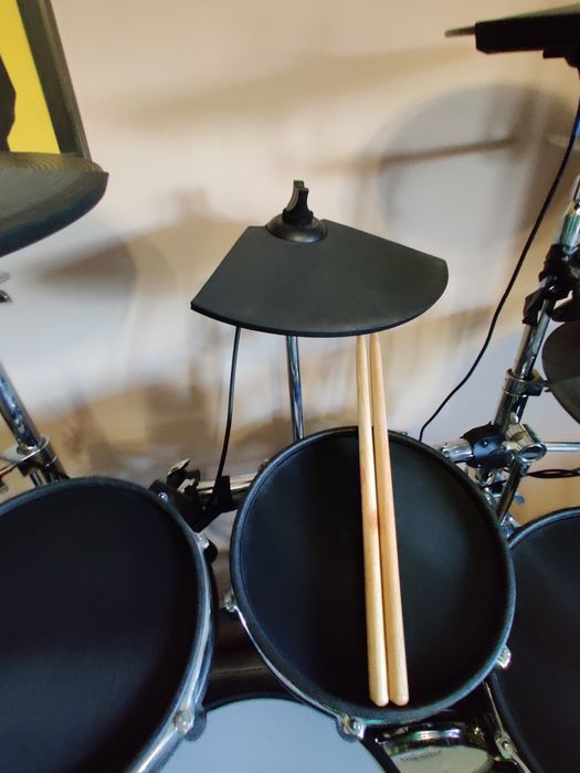 Perkusja elektroniczna Alesis DM 10 pro Mesh