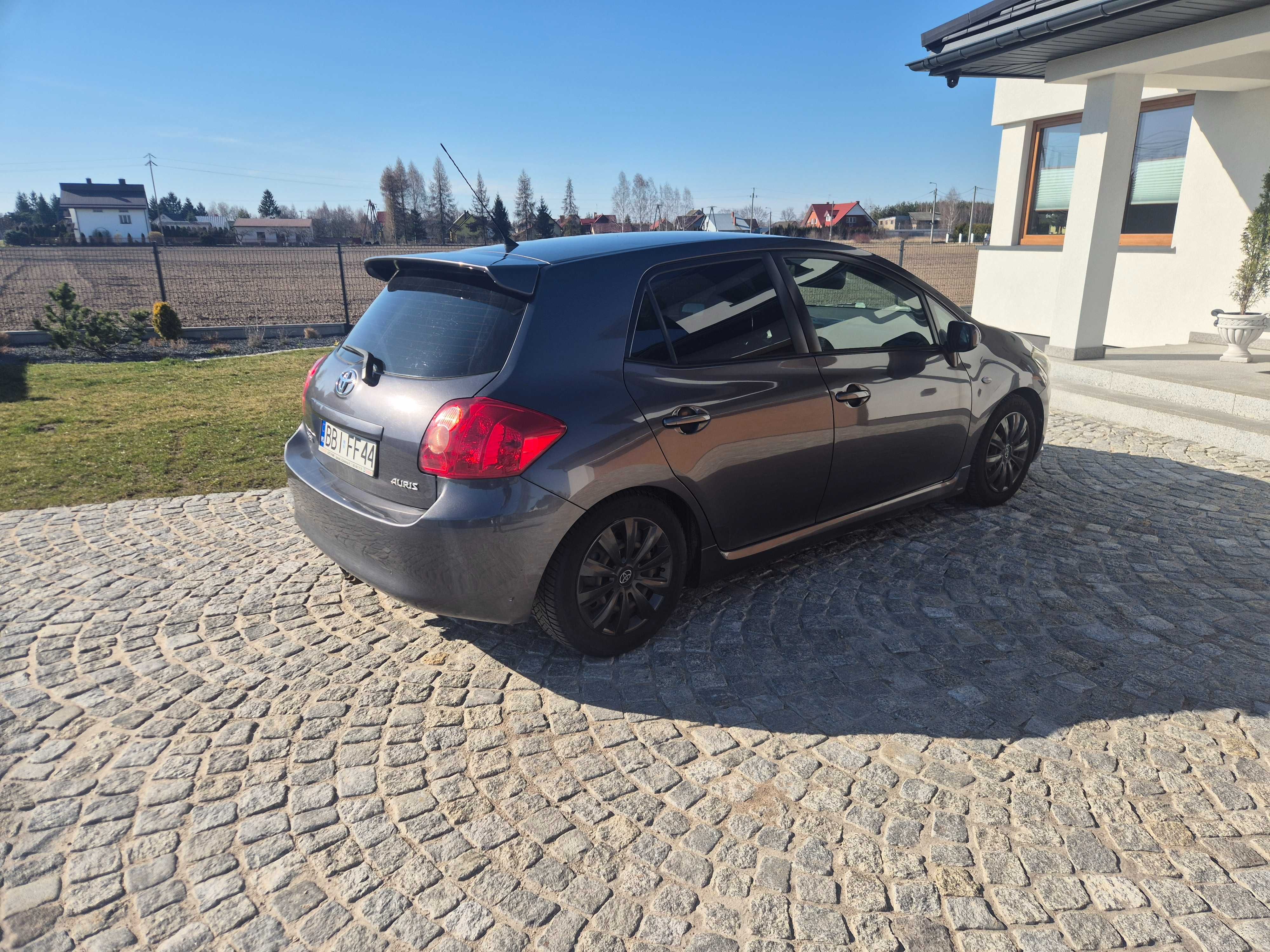 Toyota Auris 2007 Rok