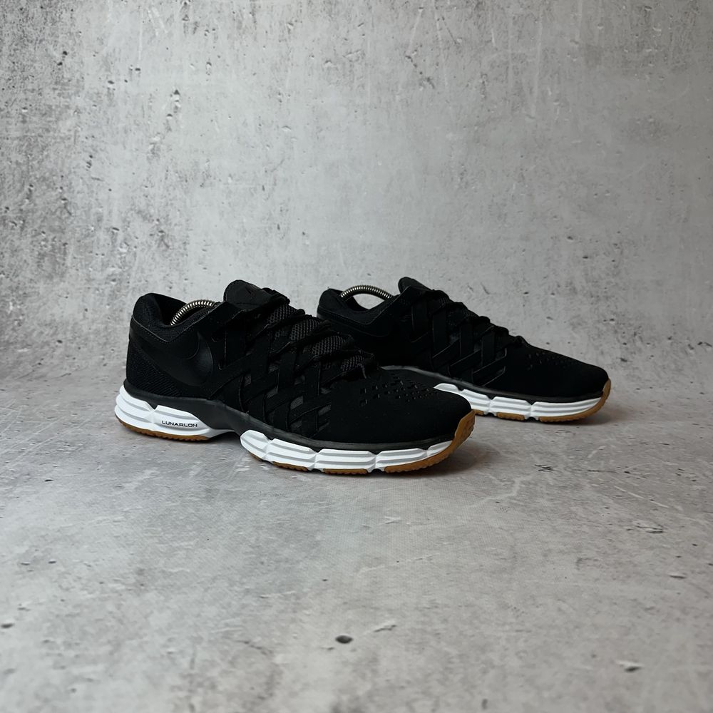Buty Nike Lunar Fingertrap Tr Size: 41 26 cm