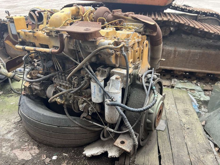 Продам двигатель Komatsu  S6D125-1 б/у