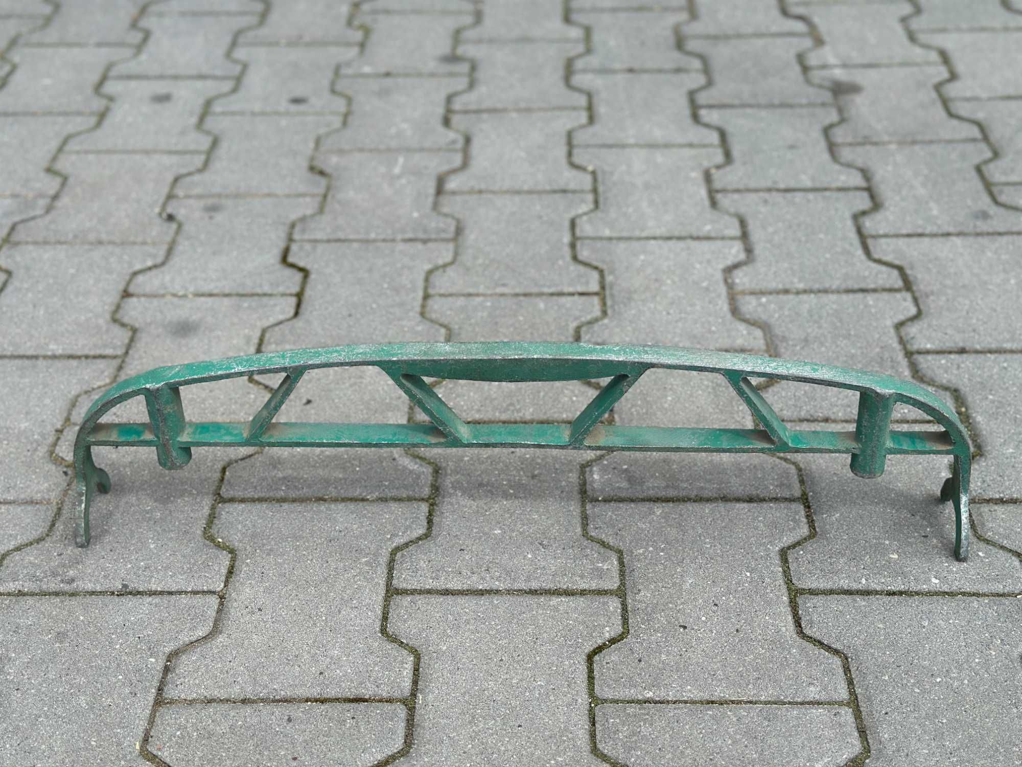 A332. Ustawiacz noży w grubościówce 630 mm