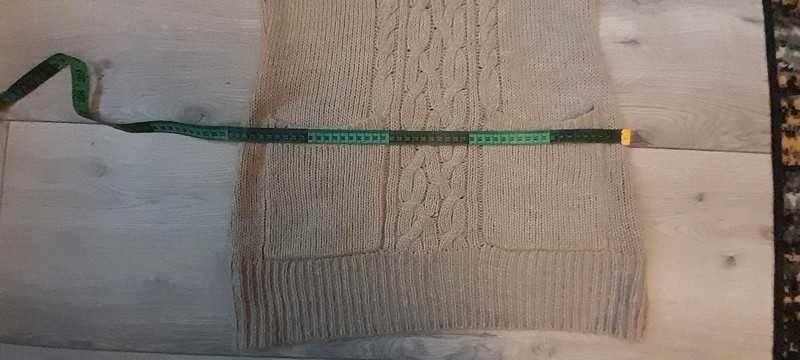 Akrylowy ,gruby sweter z golfem. Love Knitwear