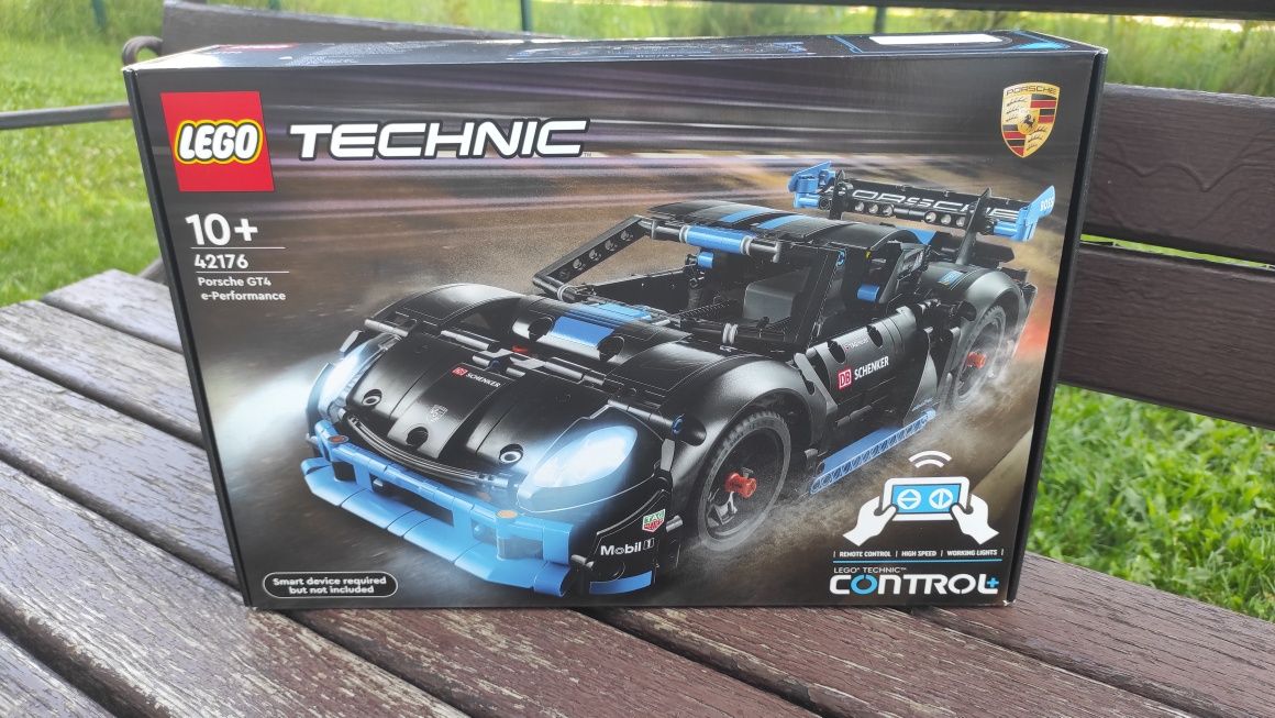 Конструктор Lego Technic 42176 Porsche GT4 e-Performance (834 Деталі)