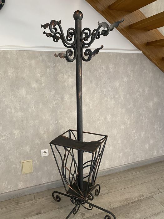 Wieszak wolnostojący rękodzieło