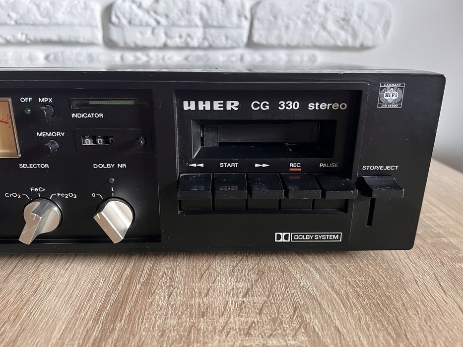 Magnetofon UHER CG 330