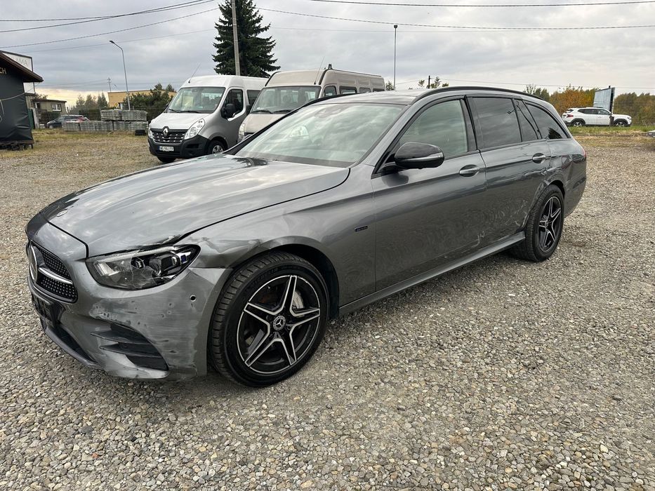 Mercedes-Benz Klasa E W213 Lift Kombi Hybryda plug in Sprowadzony Uszkodozny 4 matic Jeździ