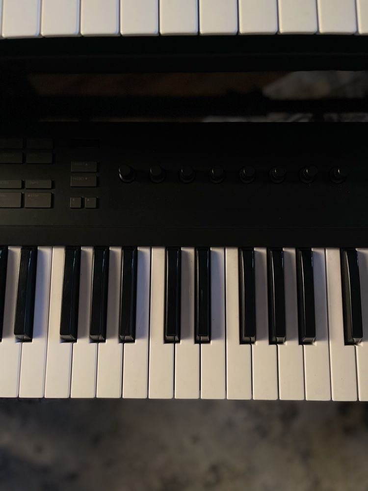 Klawiatura MIDI Native Komplete Kontrol A61 Pianino