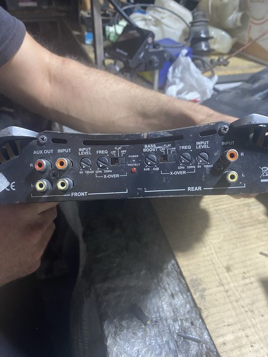 JBL Amplificador GTO 504