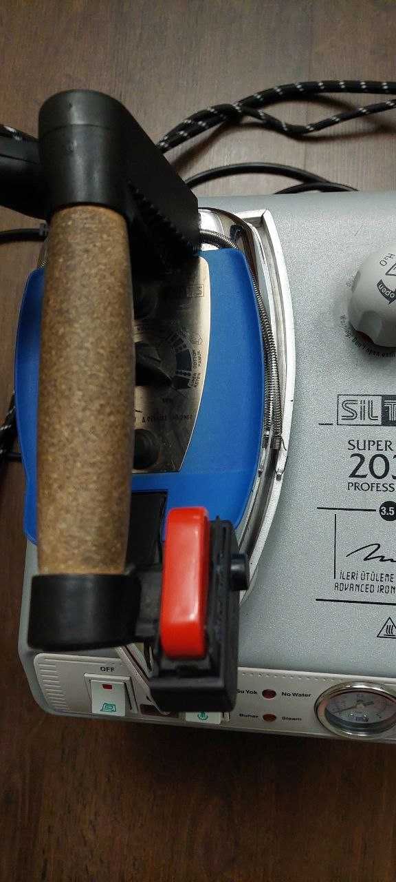Парогенератор з праскою Silter 2035 об'єм 3,5 літри,тиск2.5 bar