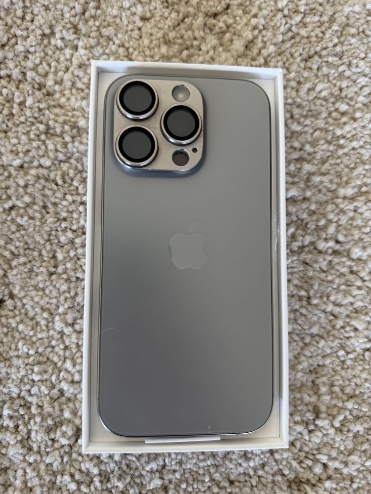 iPhone 16 Pro Titanio Natural 128 Go