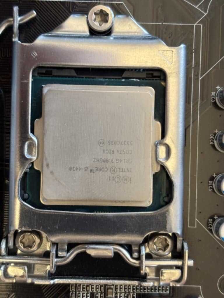 Płyta główna ATX Gigabyte + procesor core i5-4430s + Pamięć RAM