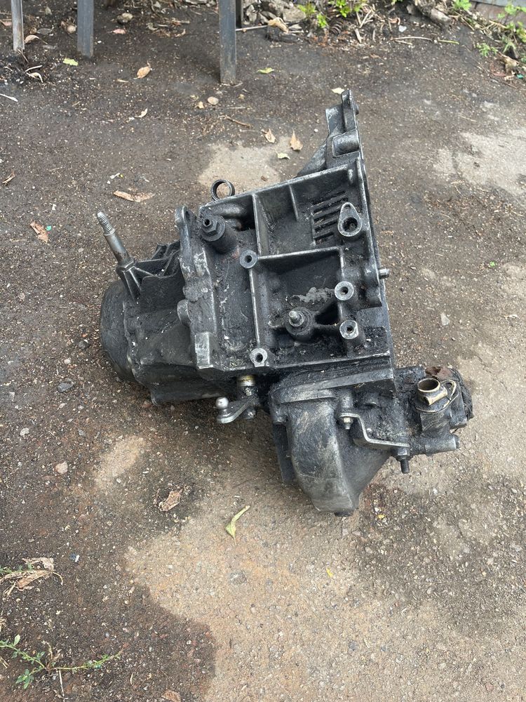 Кпп Peugeot 205 1,9 Пежо 205 коробка передач.