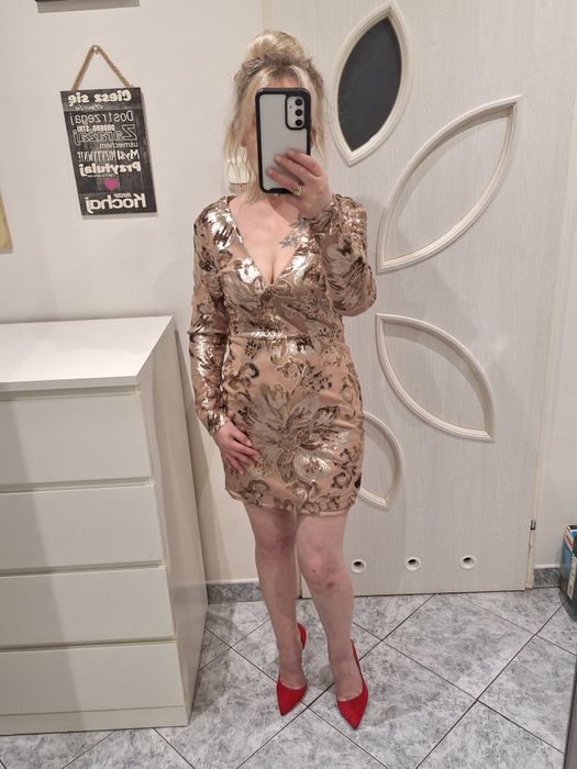 Brokatowa sukienka r 36