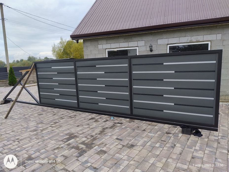 Ворота огорожа.   .