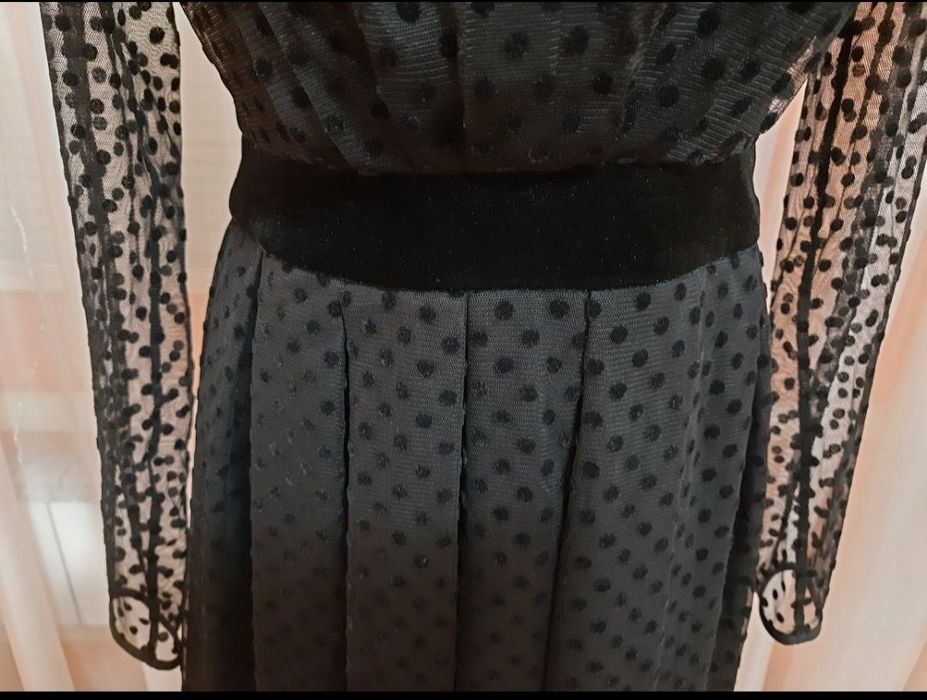 Сукня в сіточку, чорне.