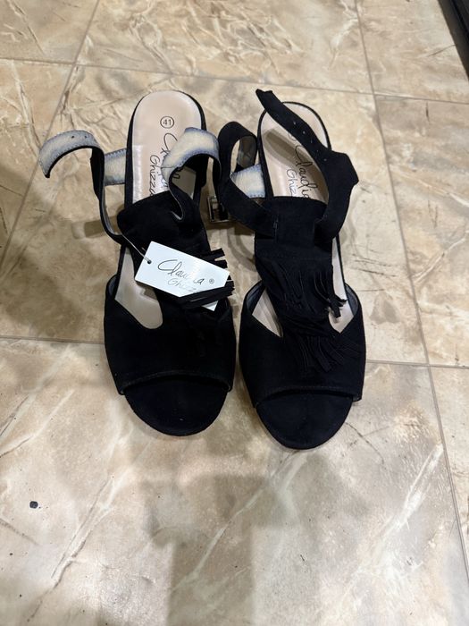 Жіночі босоніжки Claudia Chizzani