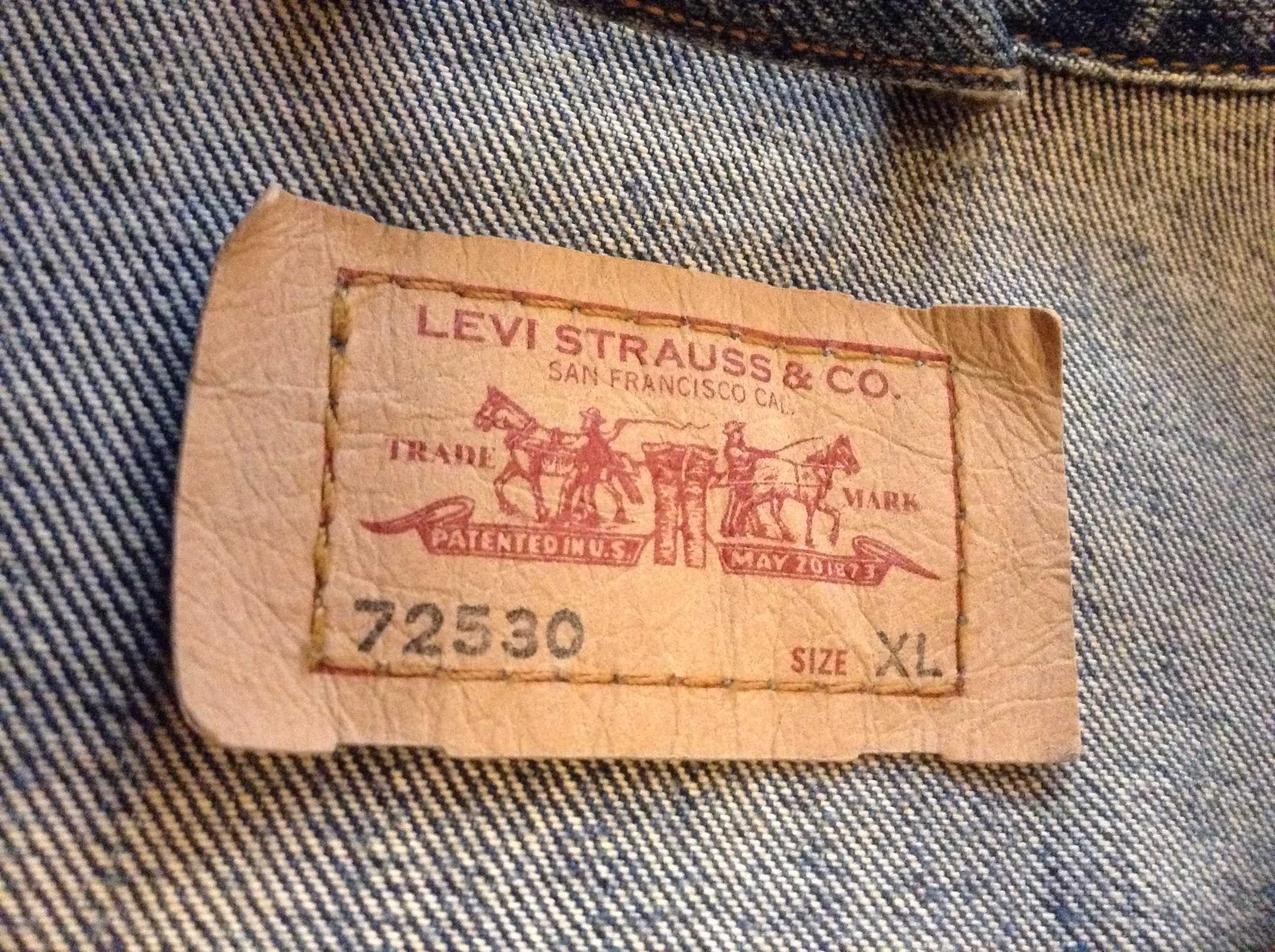 Продам оригинальную джинсовую куртку LEVIS