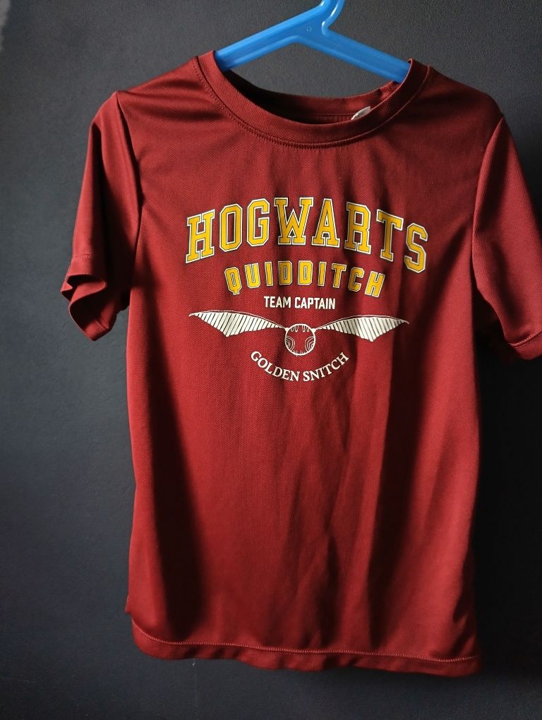 T-shirt rozm. 134 Hogwarts