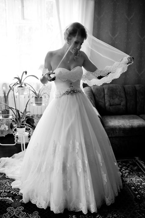 Весільна сукня в чудовому стані