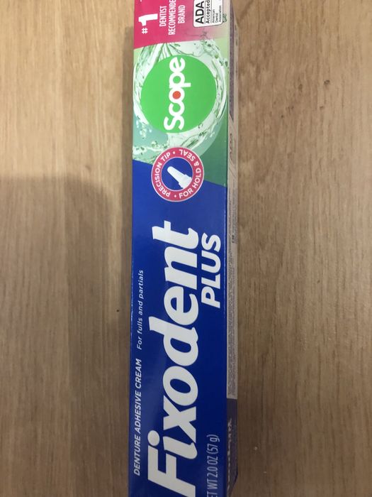 Klej do protez Fixodent Plus