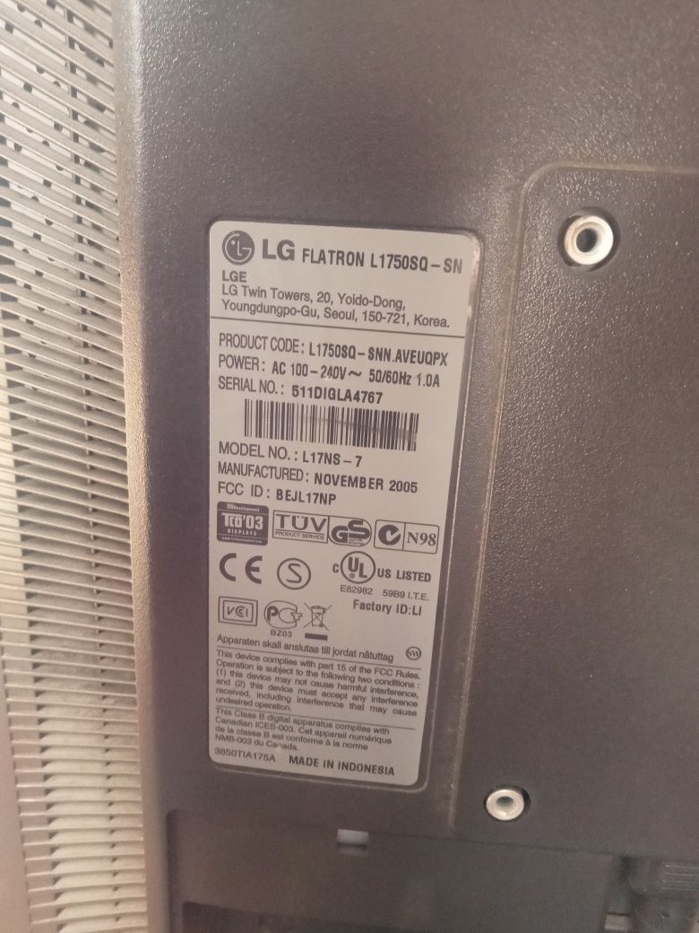 Monitor LG flatron L1750SQ-SN