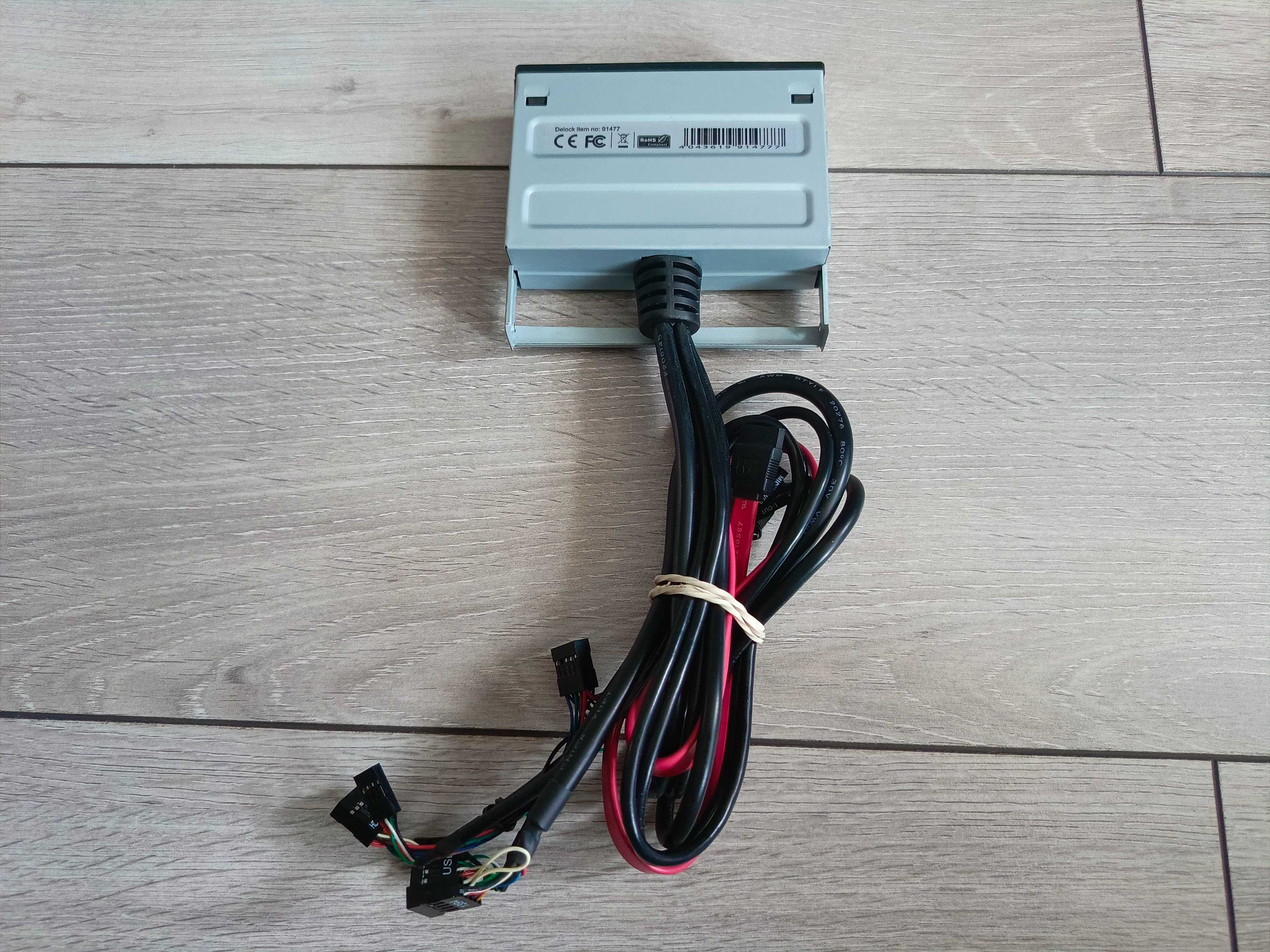 Multipanel front panel 3,5" USB eSATAp FireWire HD-Audio