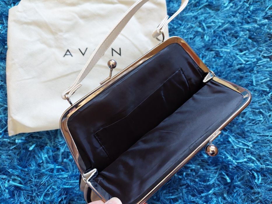 Mala branca cerimónia avon