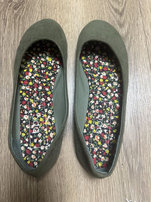 Балетки нові гарні